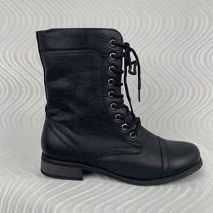 CA by Carrini Lace up Black Booties 6.5